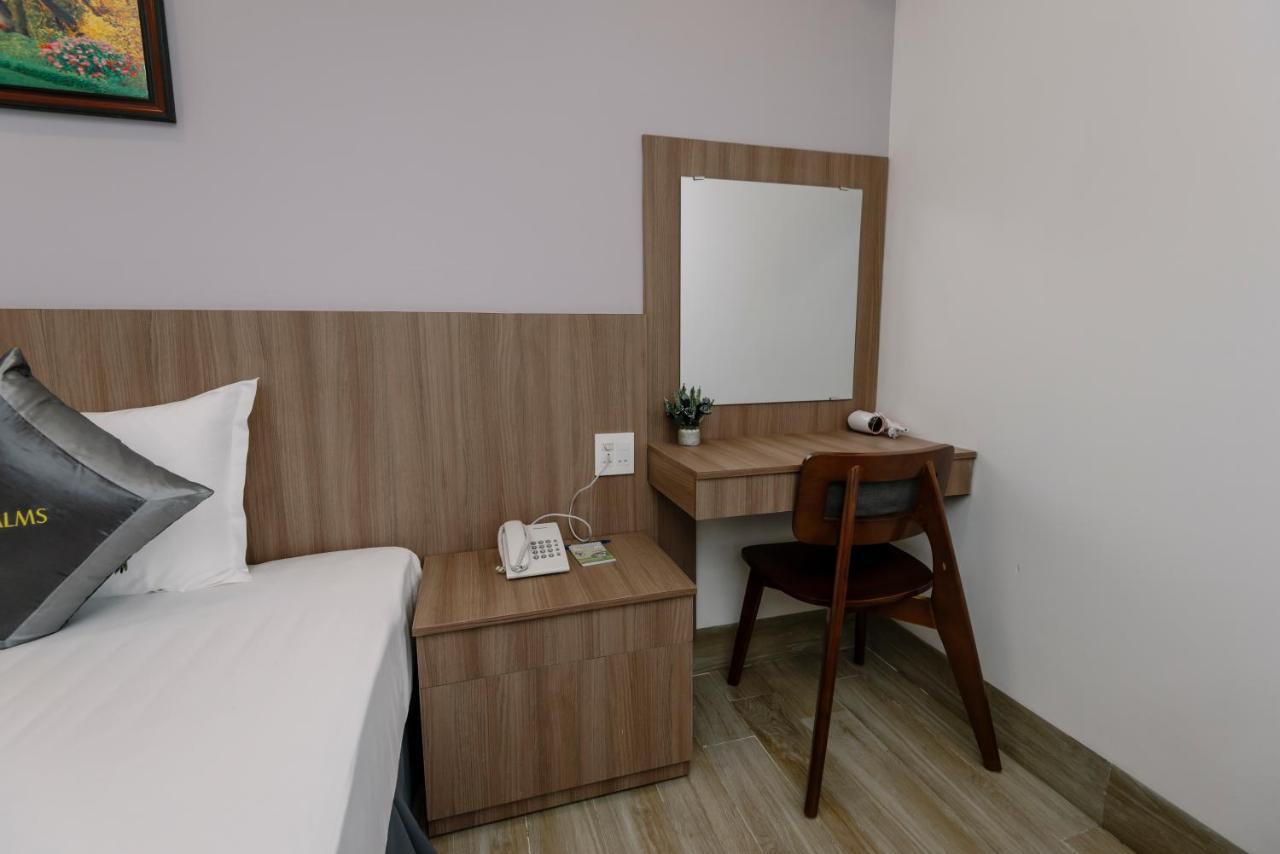 Royal Palms Hotel Tuy Hoa Bagian luar foto