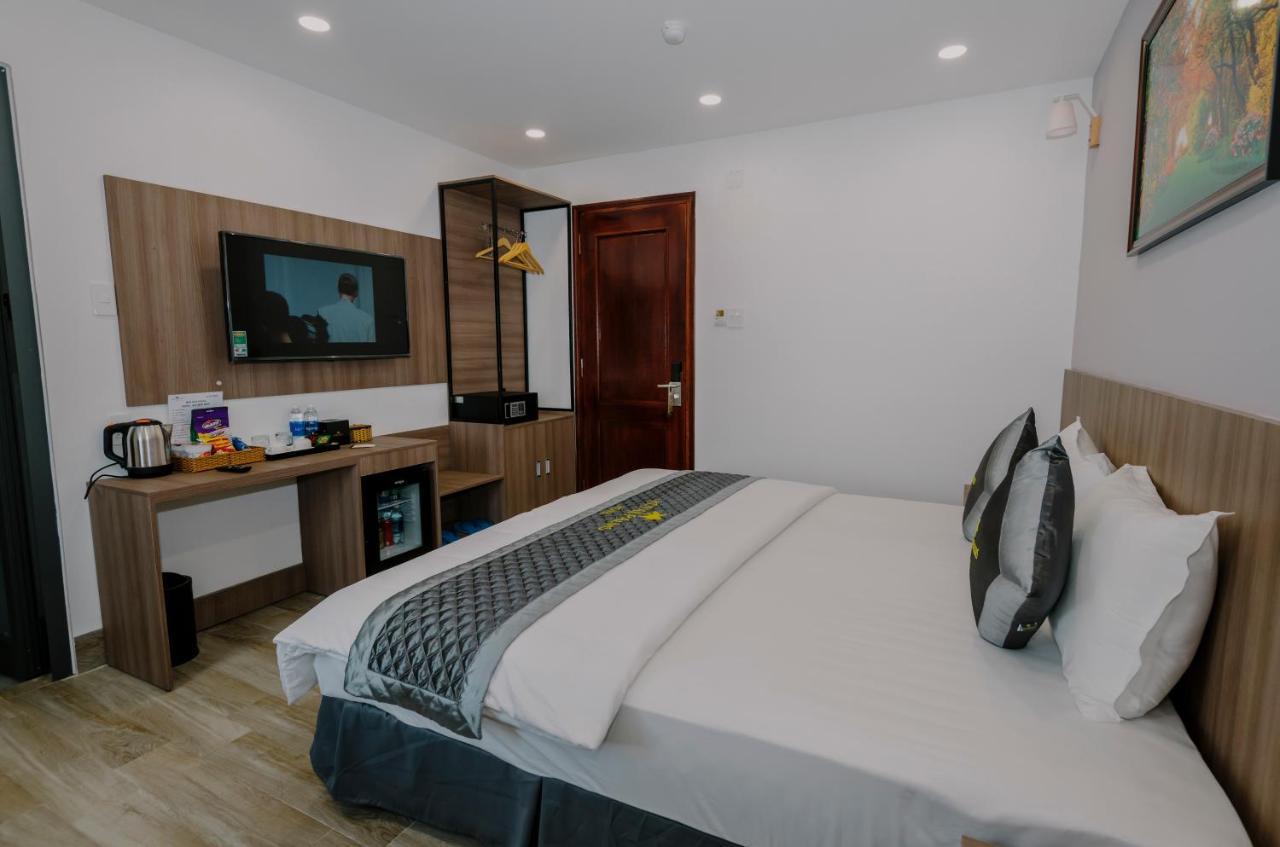 Royal Palms Hotel Tuy Hoa Bagian luar foto