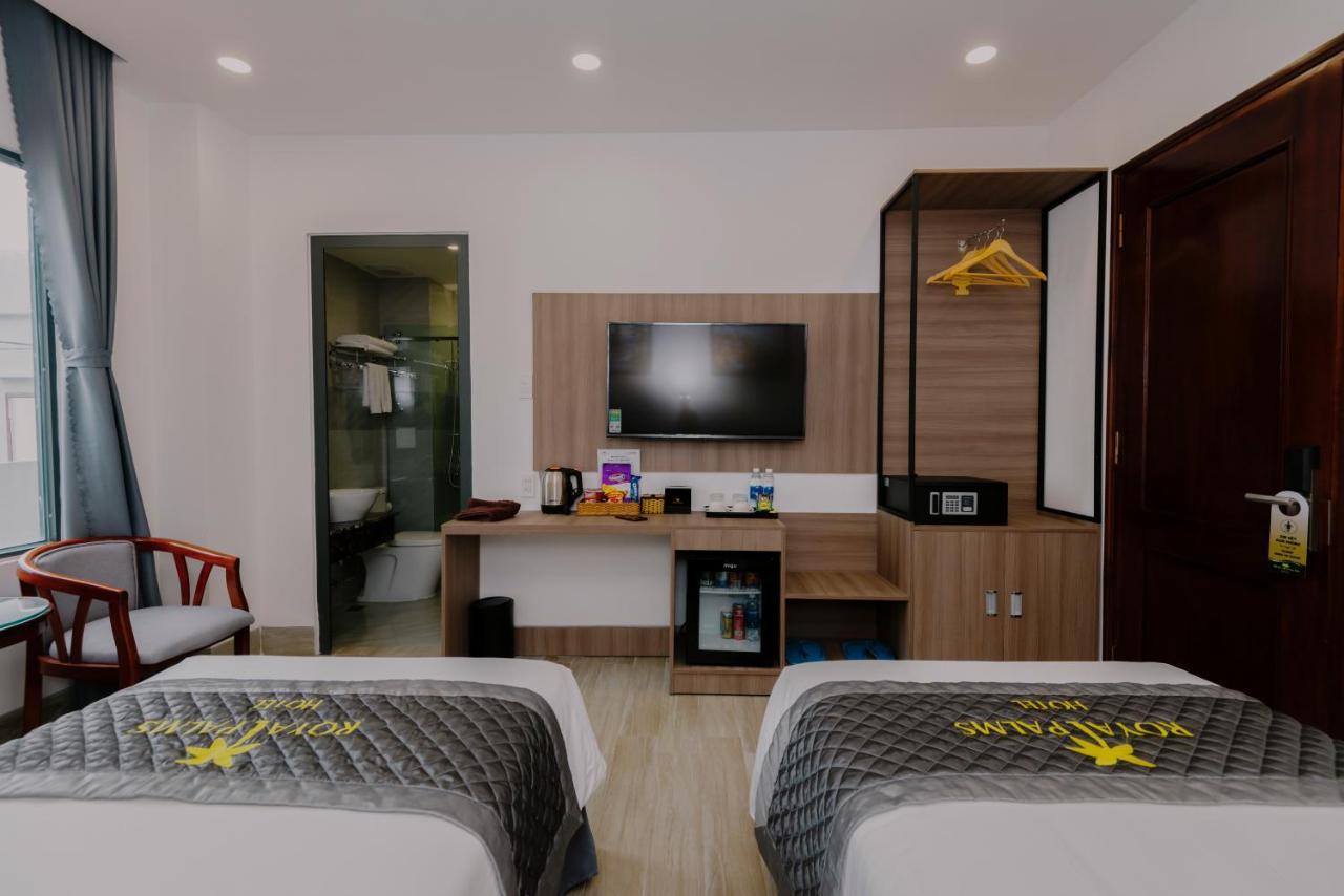 Royal Palms Hotel Tuy Hoa Bagian luar foto